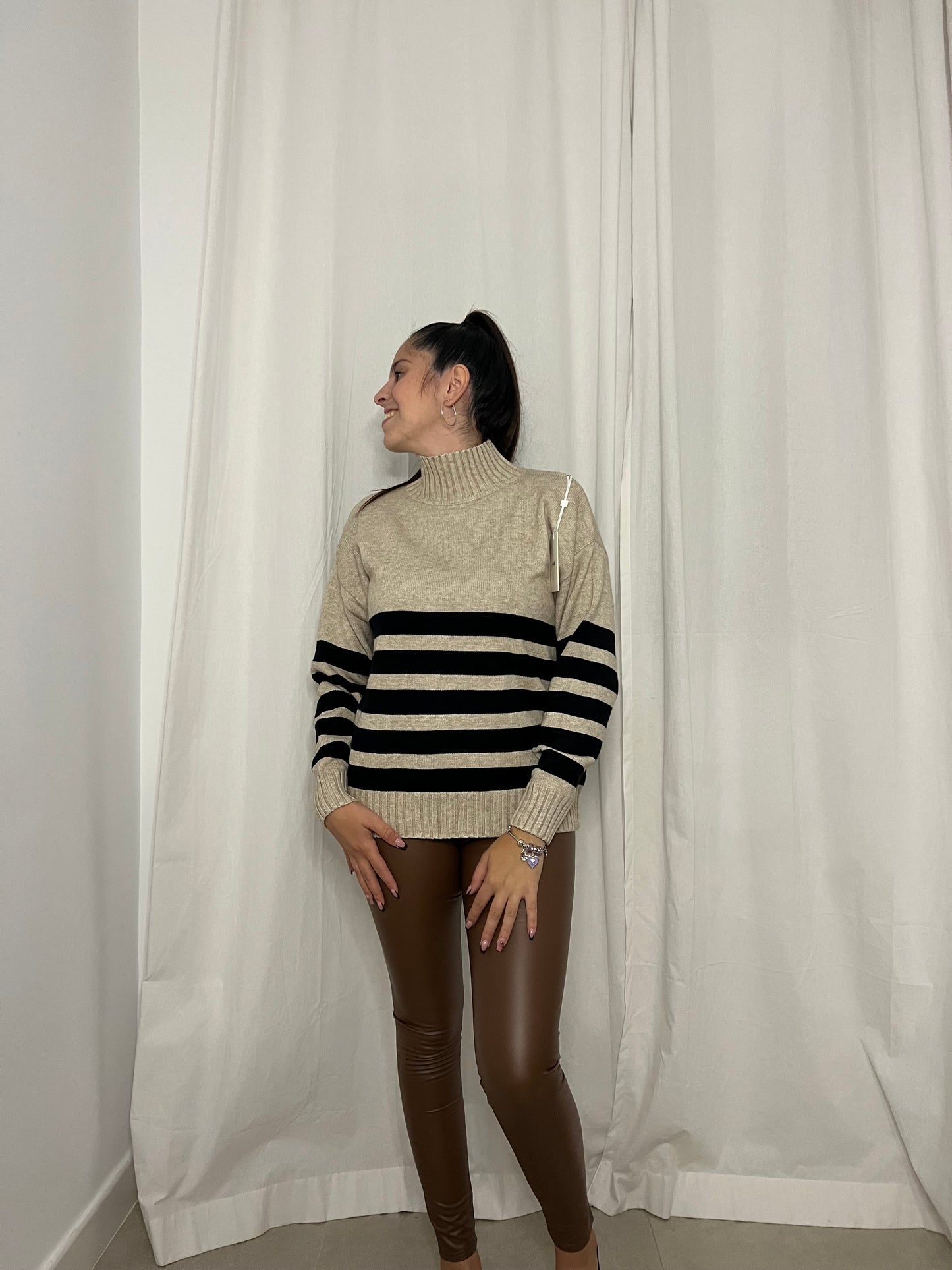 Jersey rallado Beige y Negro