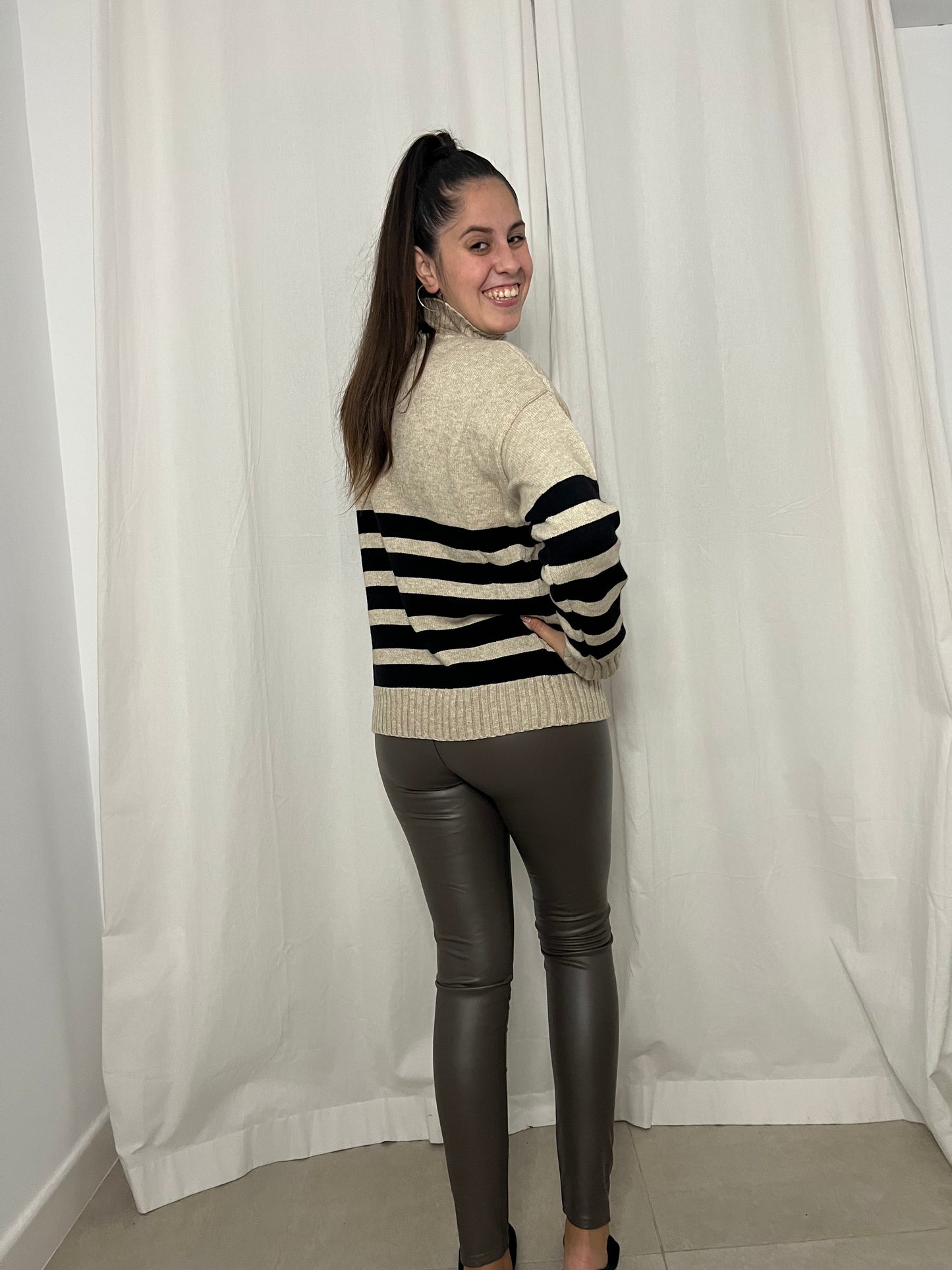 Mallas de cuero cafe
